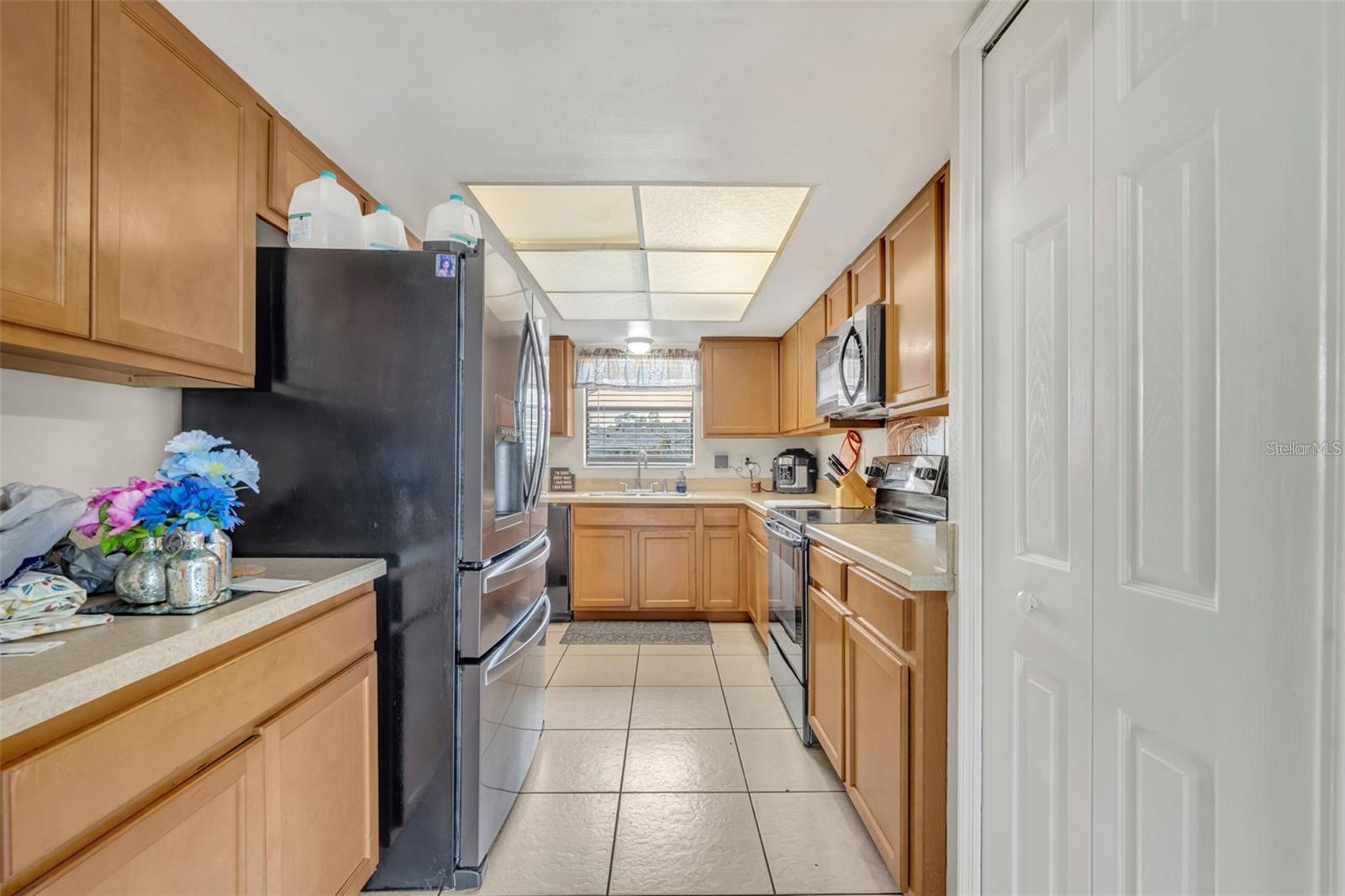 832 VALNERA CT