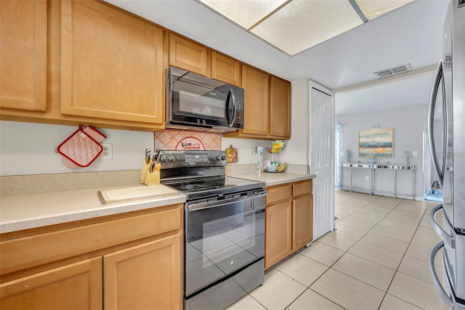 832 VALNERA CT