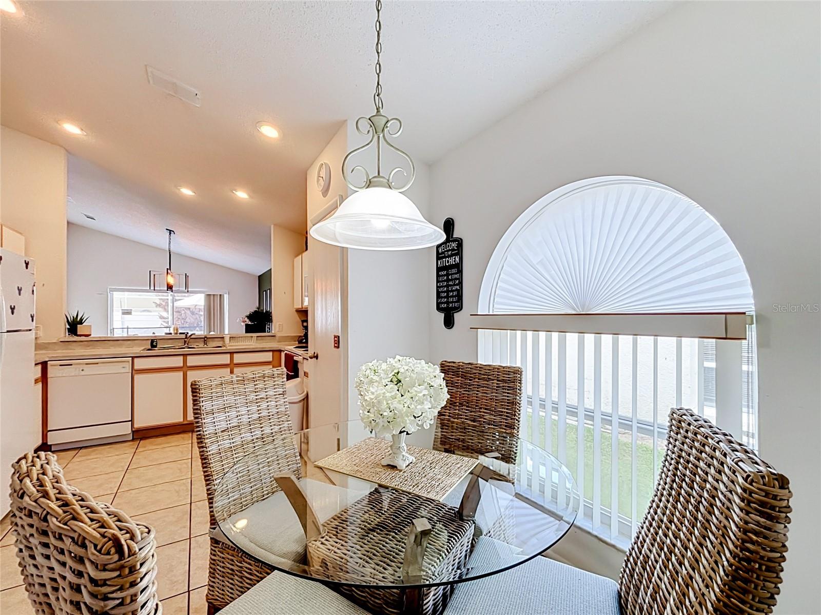 121 BLOOMINGDALE DR