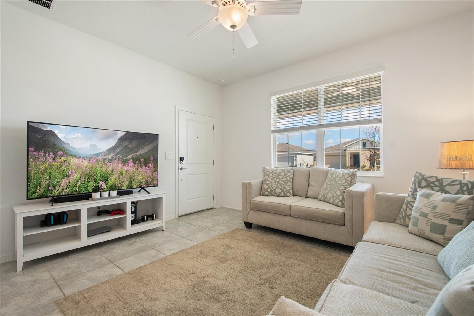 1172 TYLER LOOP