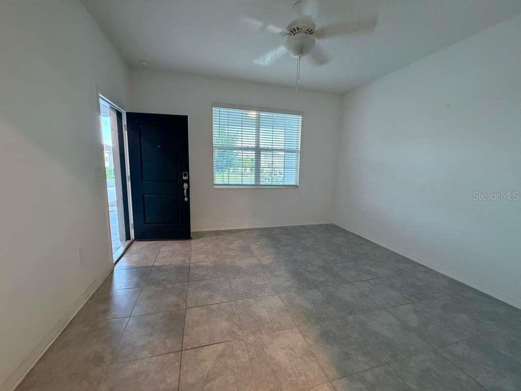 1172 TYLER LOOP