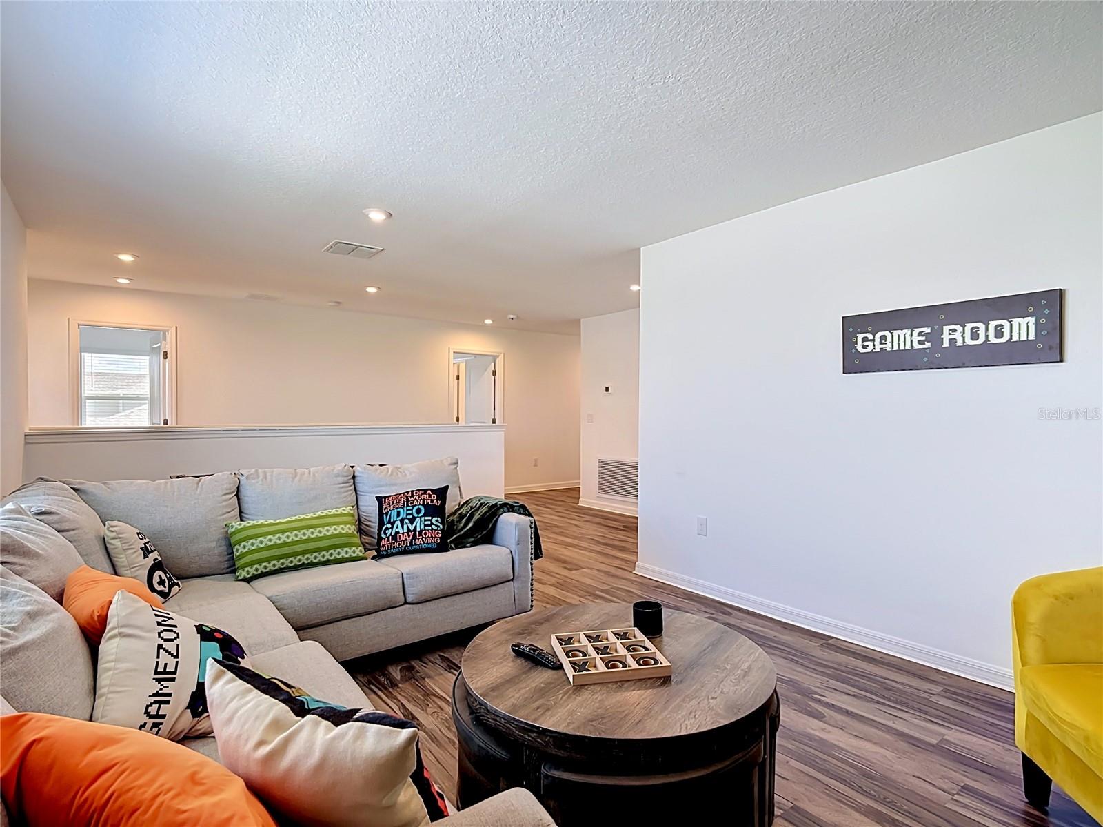 246 ZIRCON RD