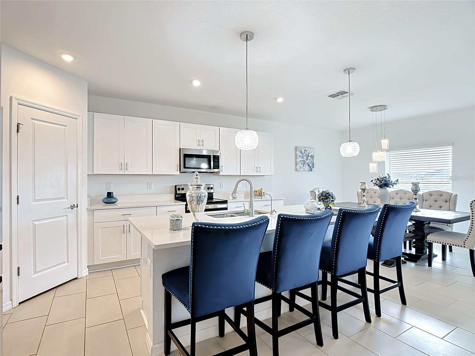 246 ZIRCON RD