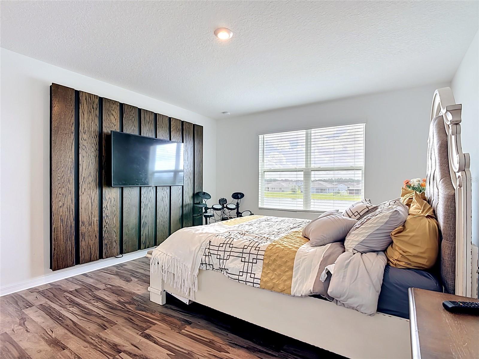 246 ZIRCON RD