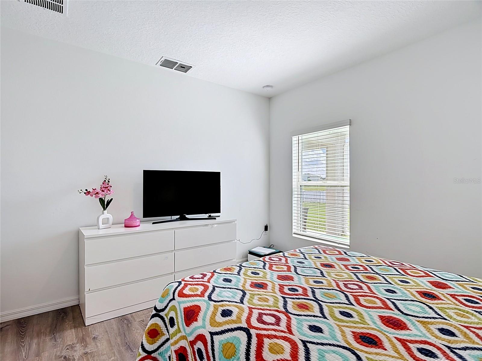 246 ZIRCON RD