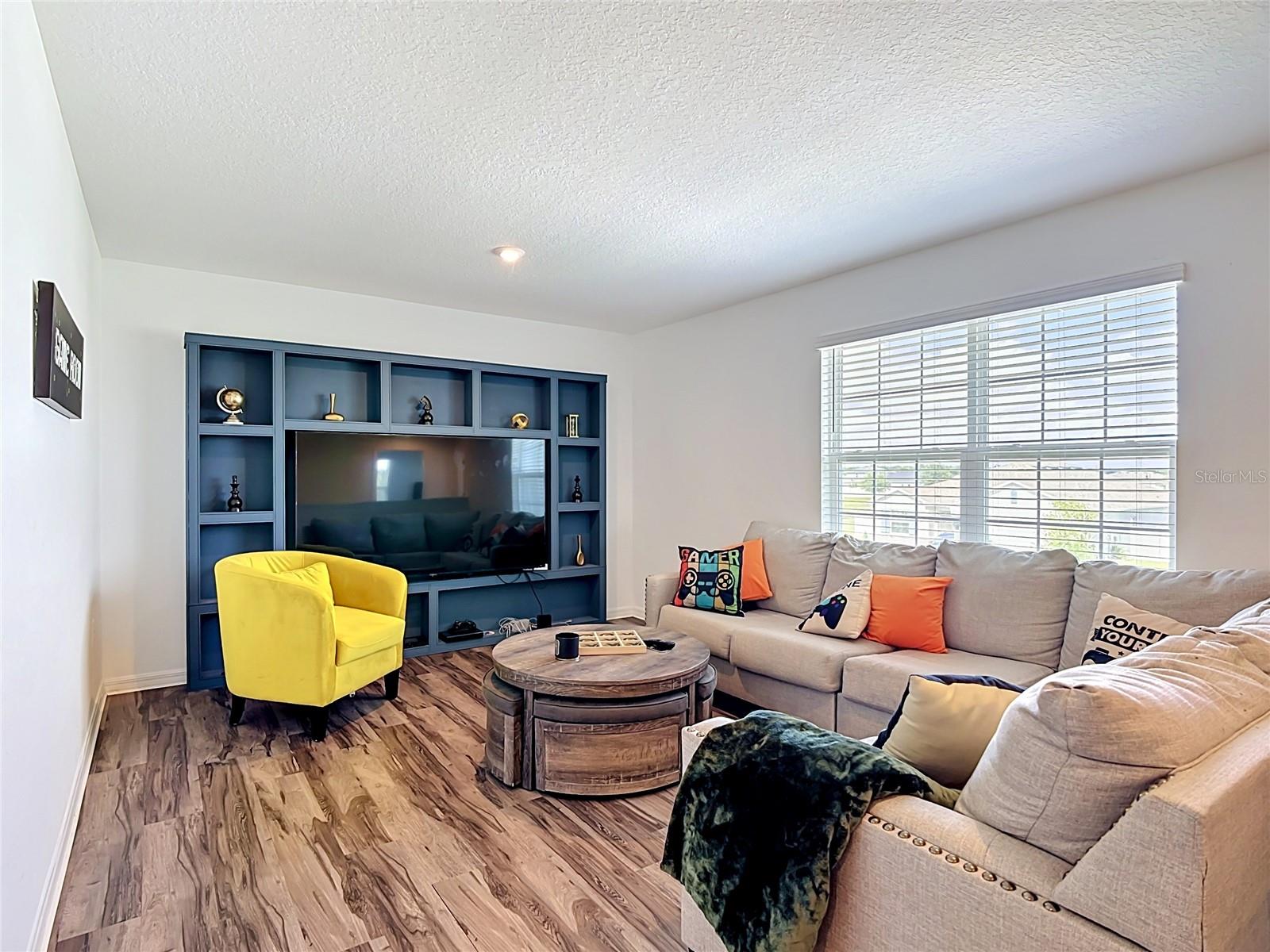 246 ZIRCON RD