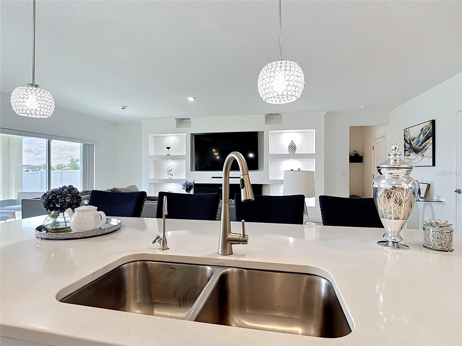 246 ZIRCON RD