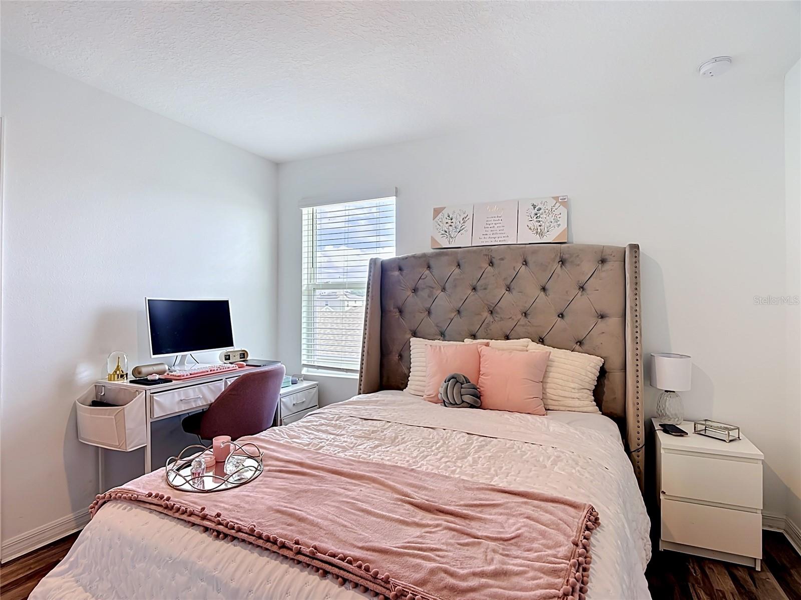 246 ZIRCON RD