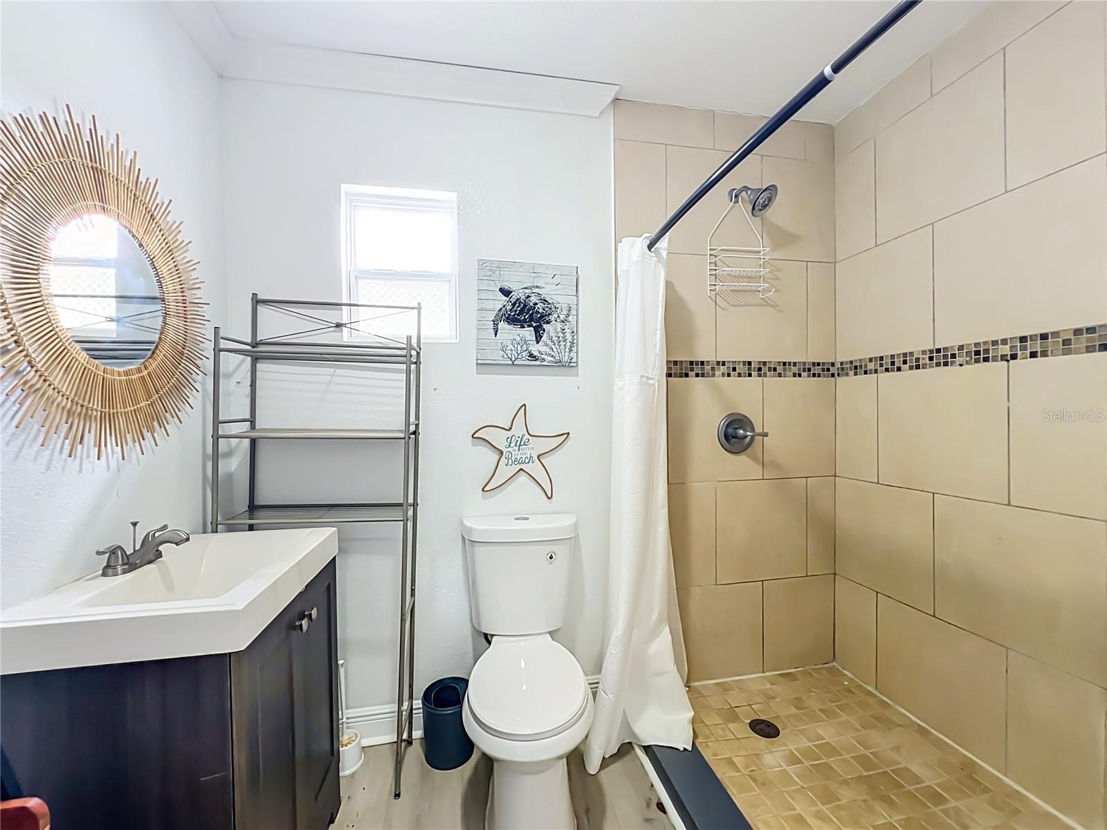 2425 LAUDERDALE CT