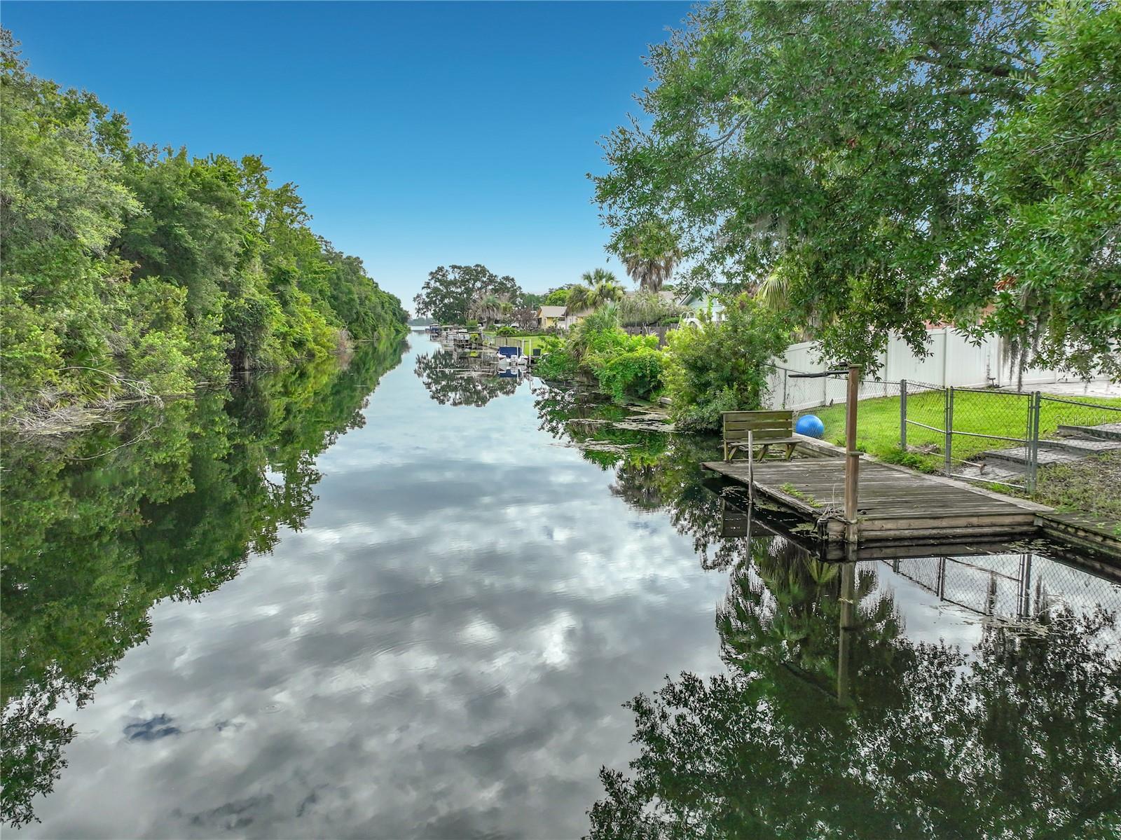 2425 LAUDERDALE CT