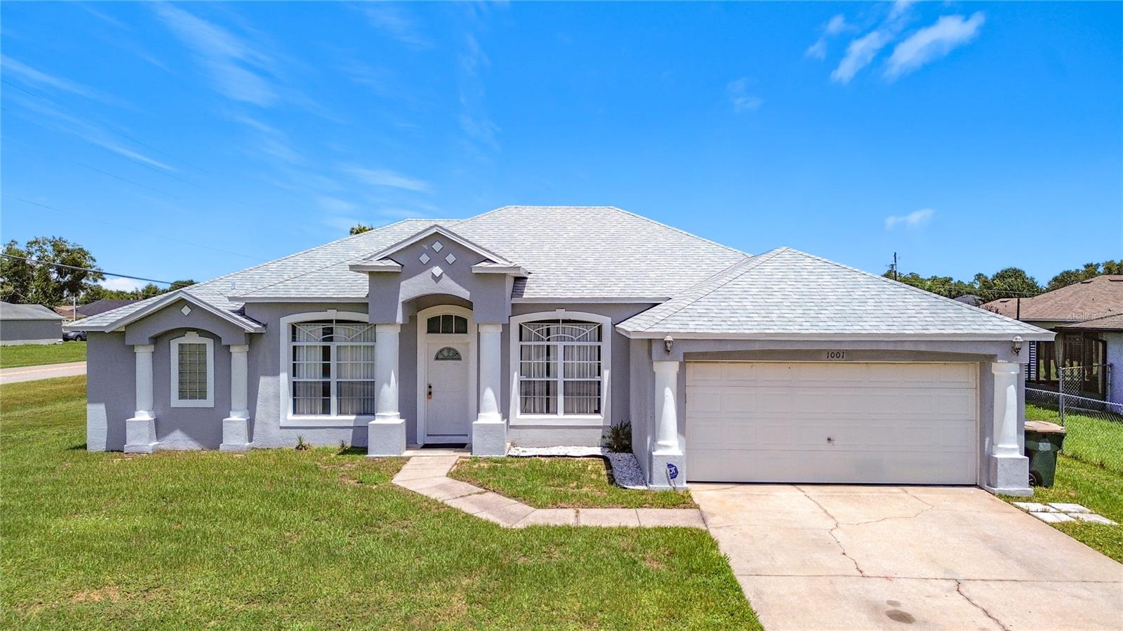 1001 EIFFEL LN