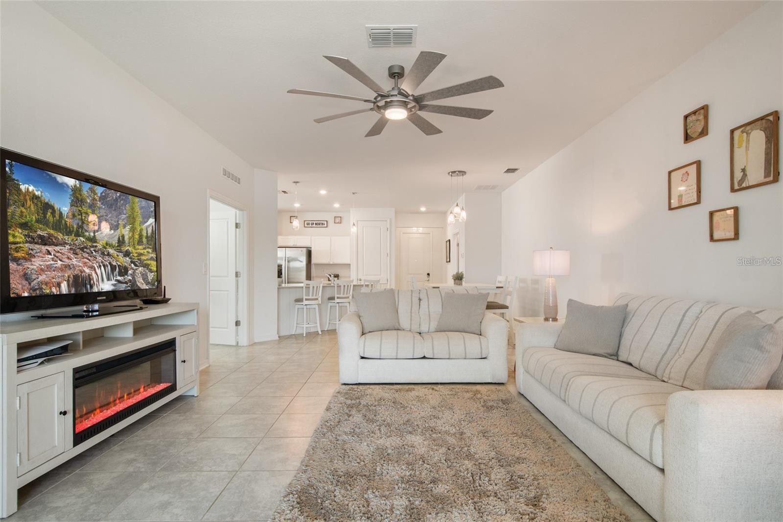 1172 TYLER LOOP