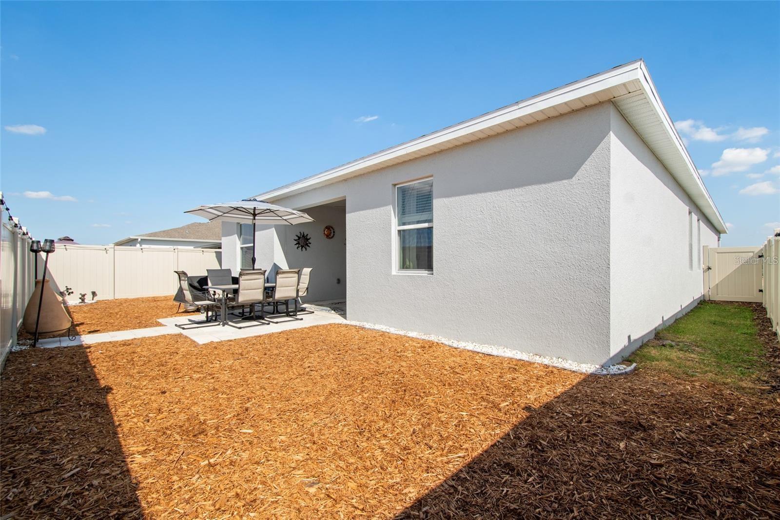 1172 TYLER LOOP