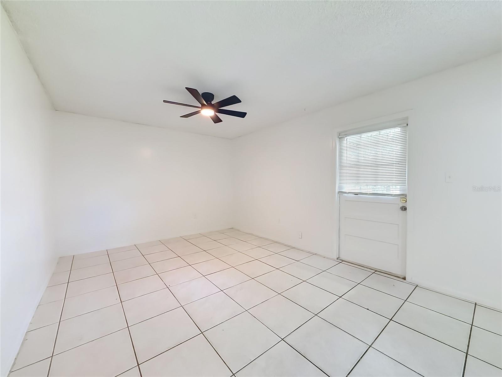 1434 W HOLDEN AVE #C-4
