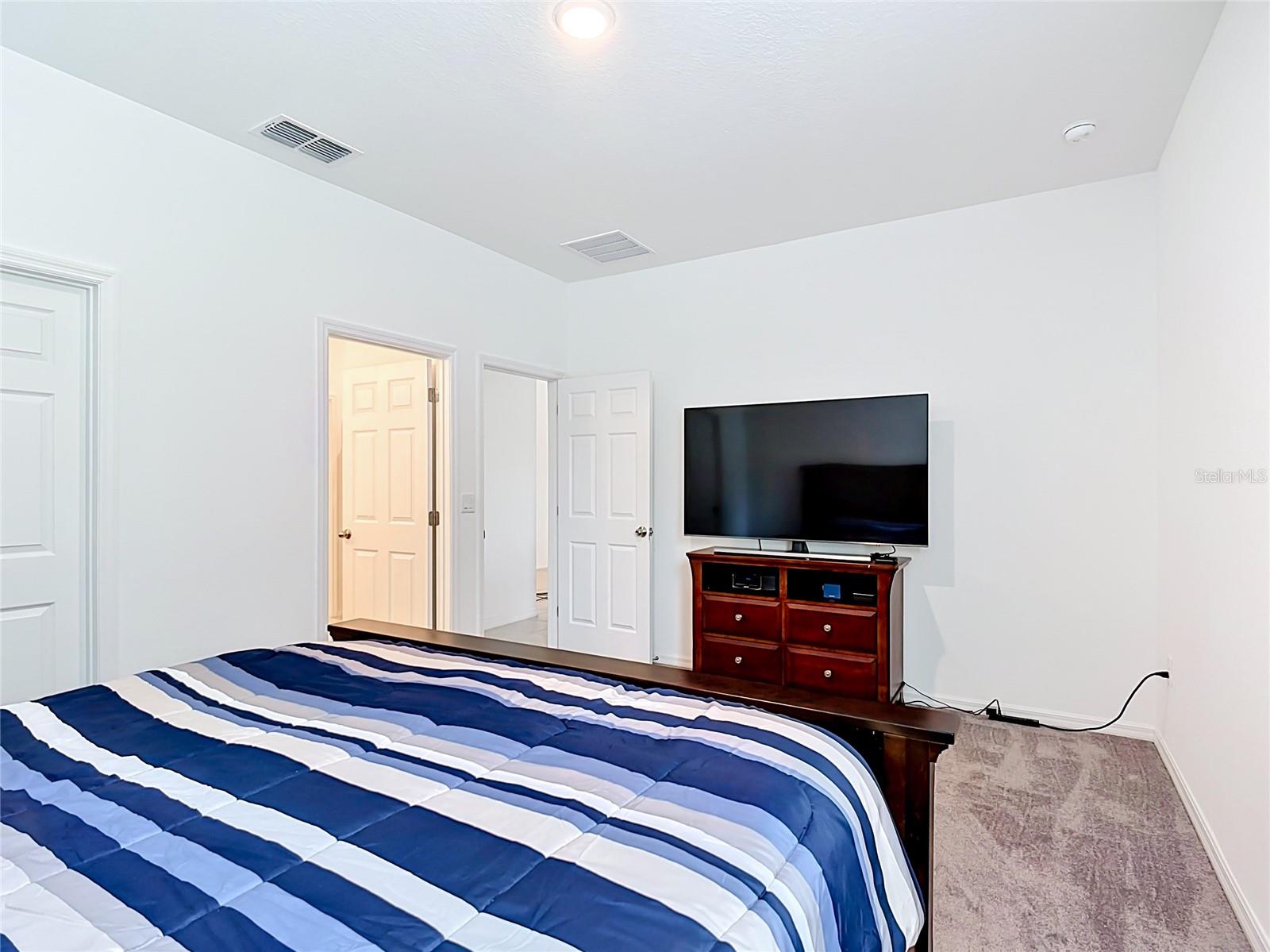 1414 ORLANDO CT