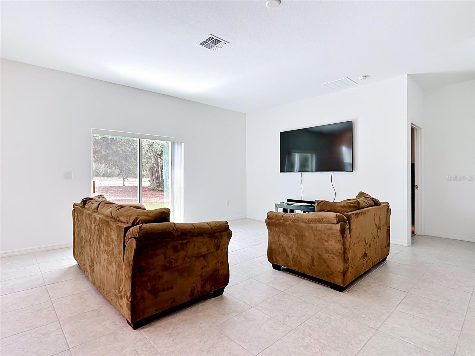 1414 ORLANDO CT