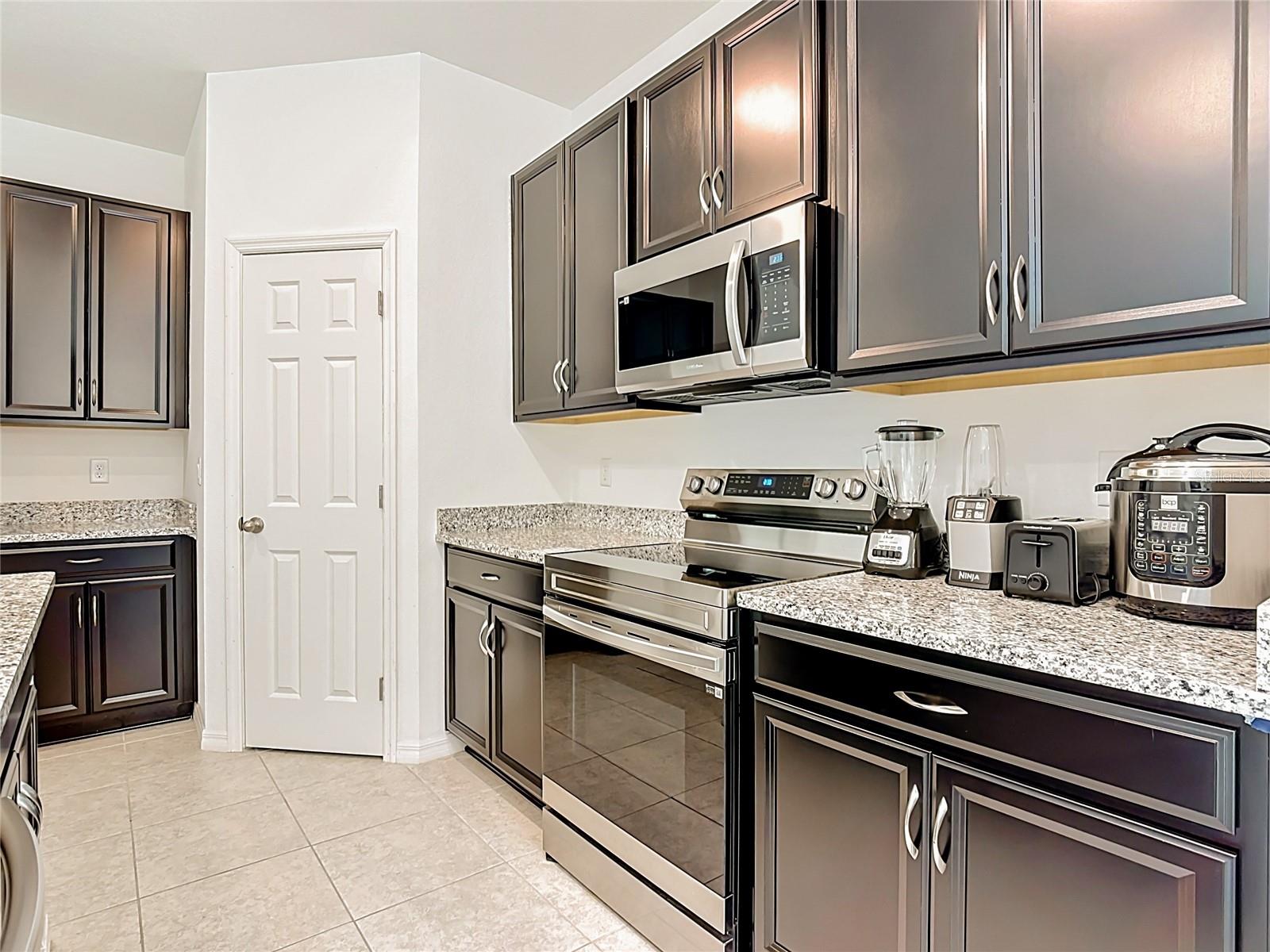 1414 ORLANDO CT