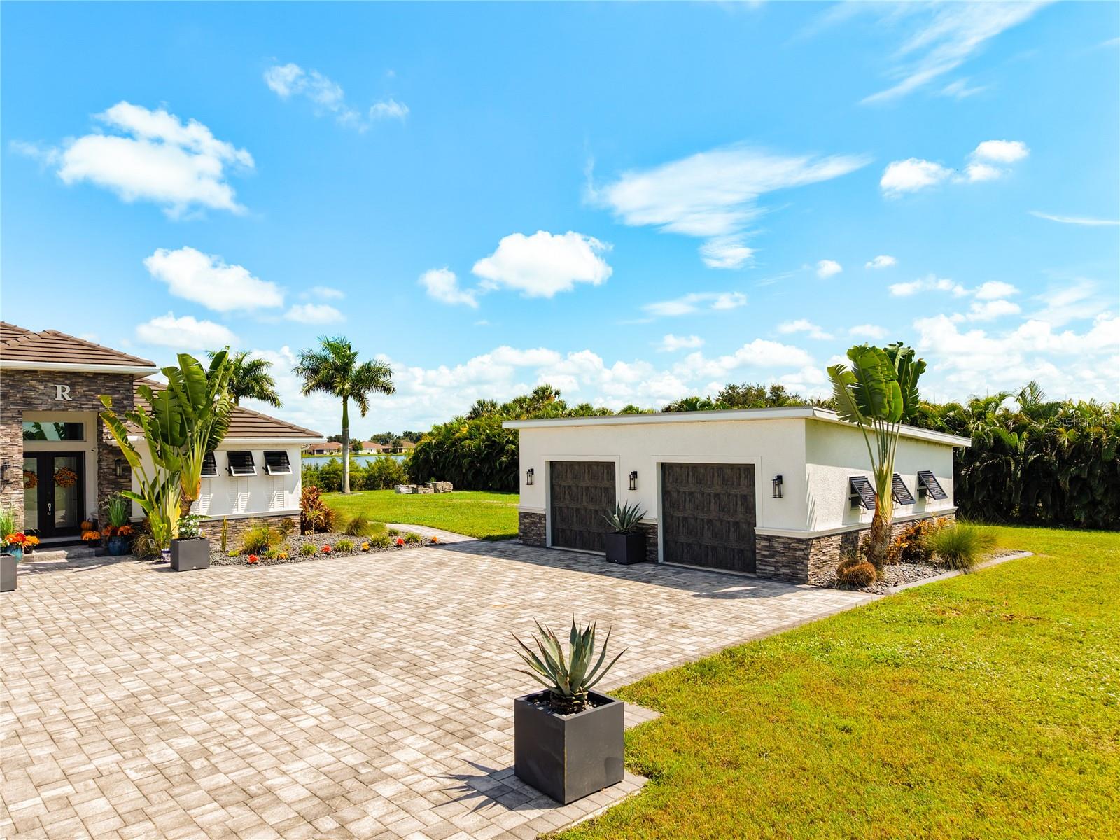 2930 SCENIC VIEW DR
