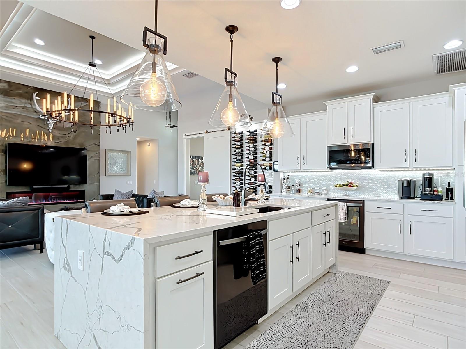 2930 SCENIC VIEW DR