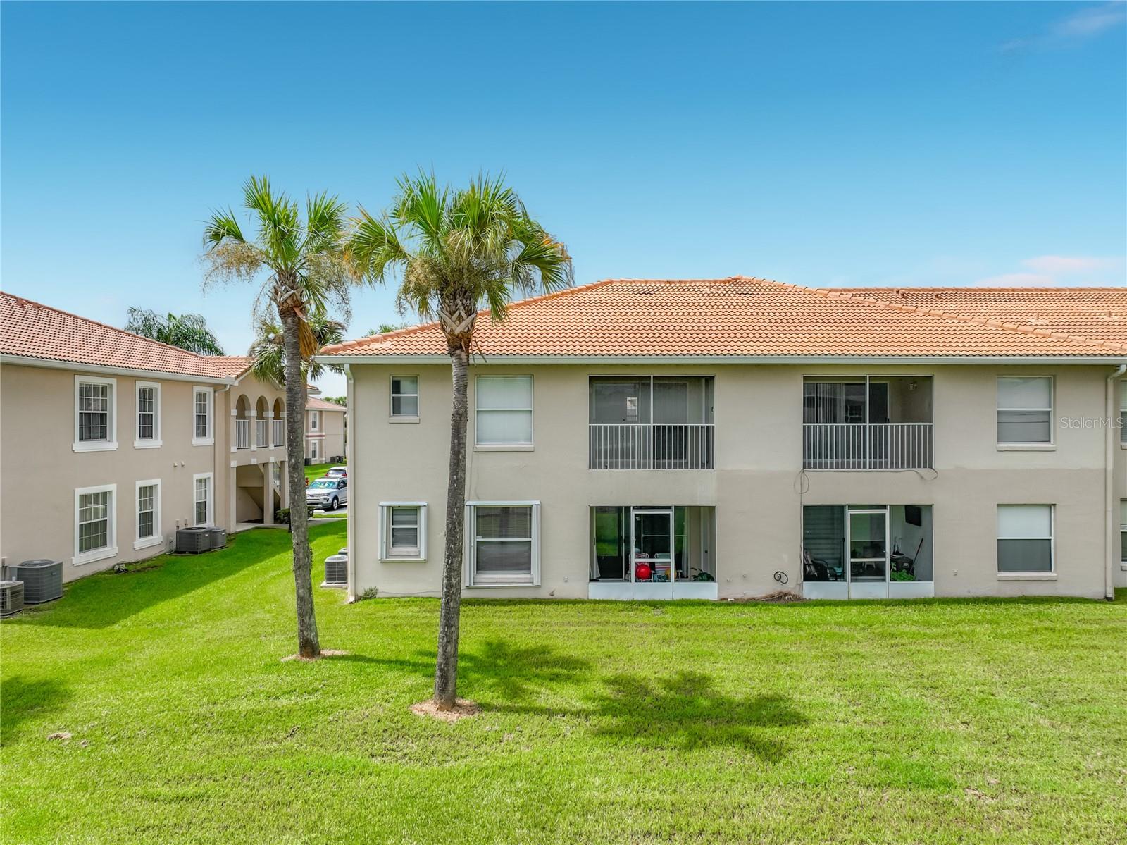 13403 FAIRWAY GLEN DR #104