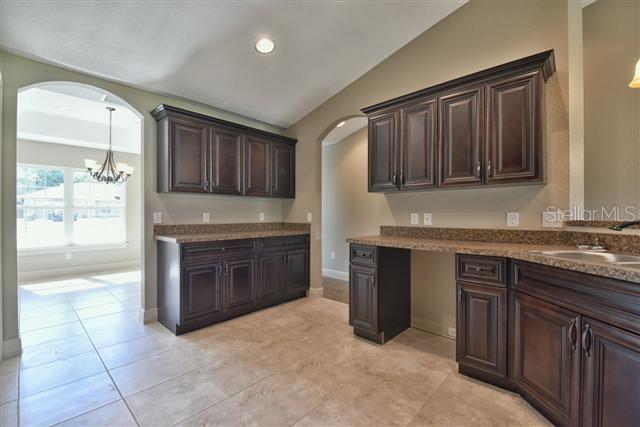 1693 SW 168 LOOP