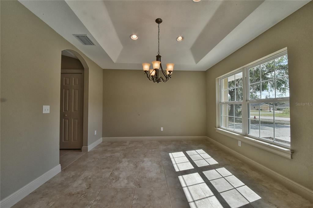 1693 SW 168 LOOP