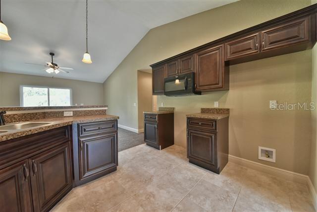 1693 SW 168 LOOP