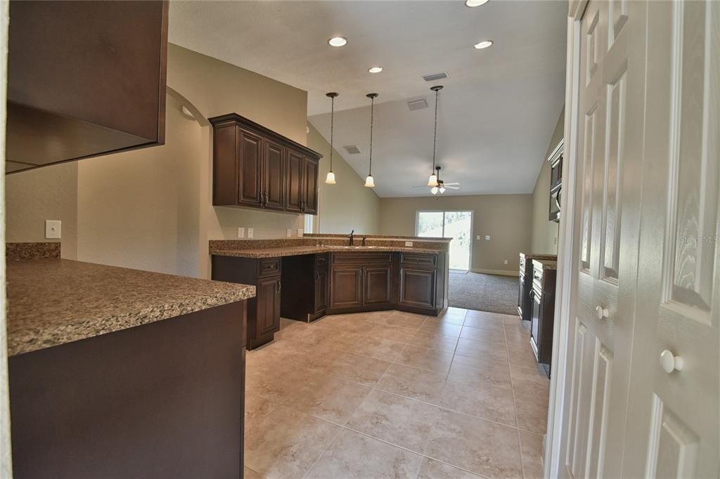 1693 SW 168 LOOP