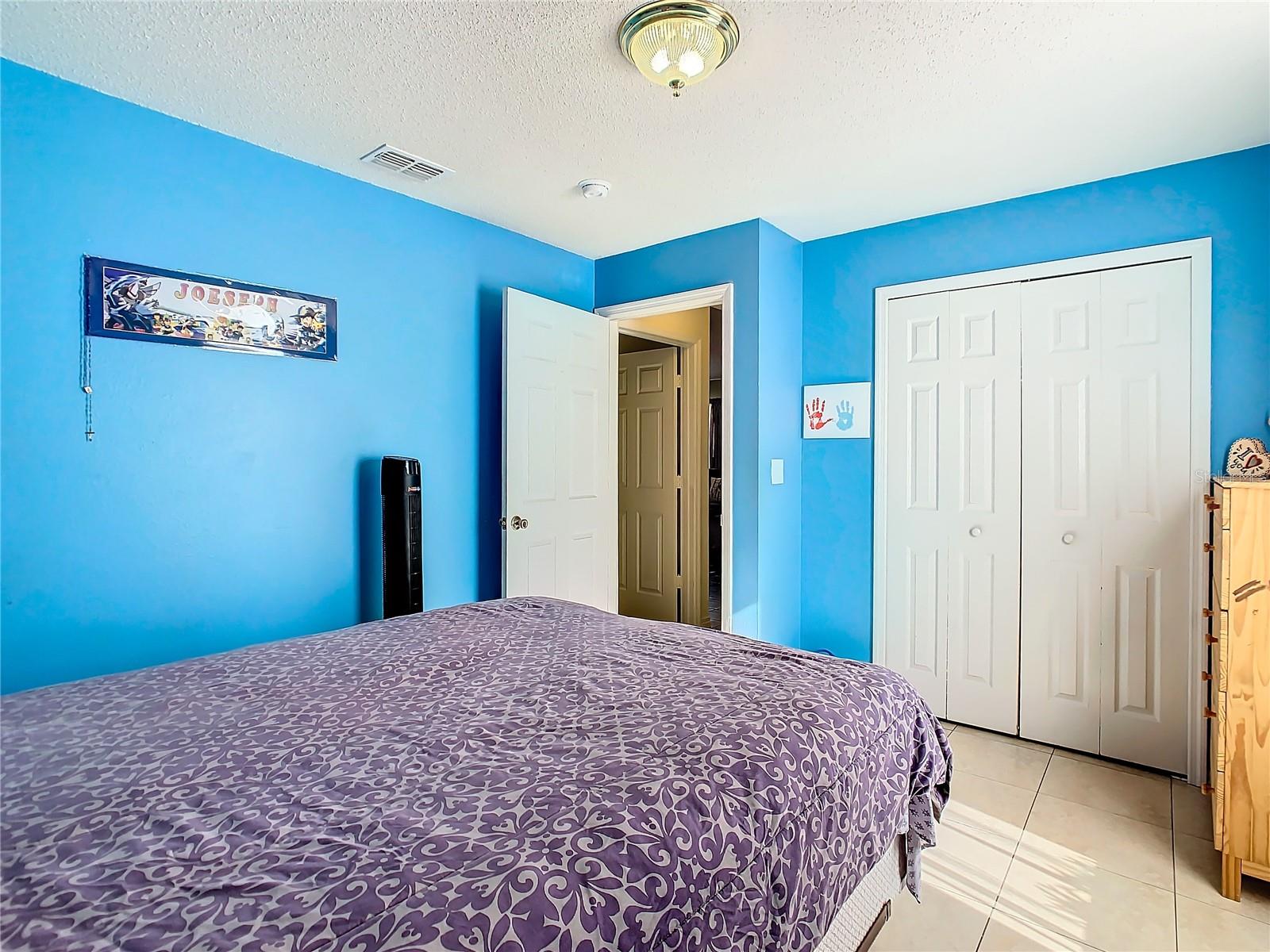 927 NANCY CT