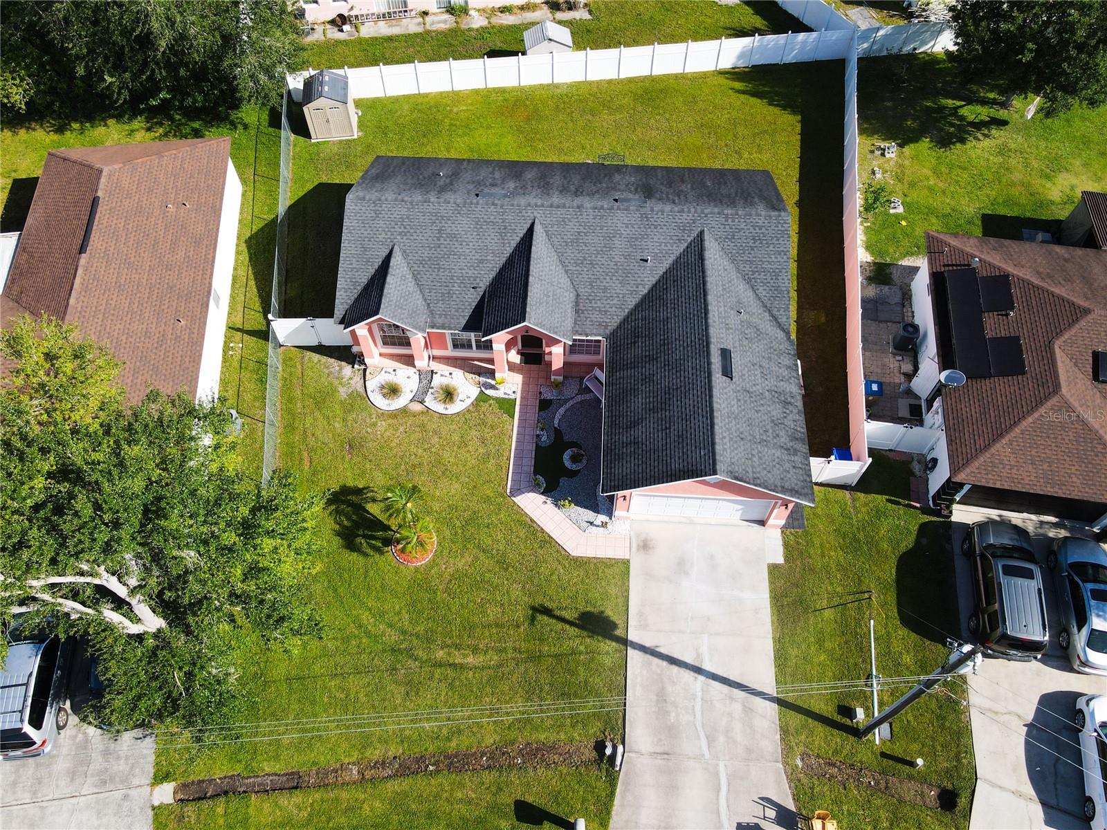 927 NANCY CT