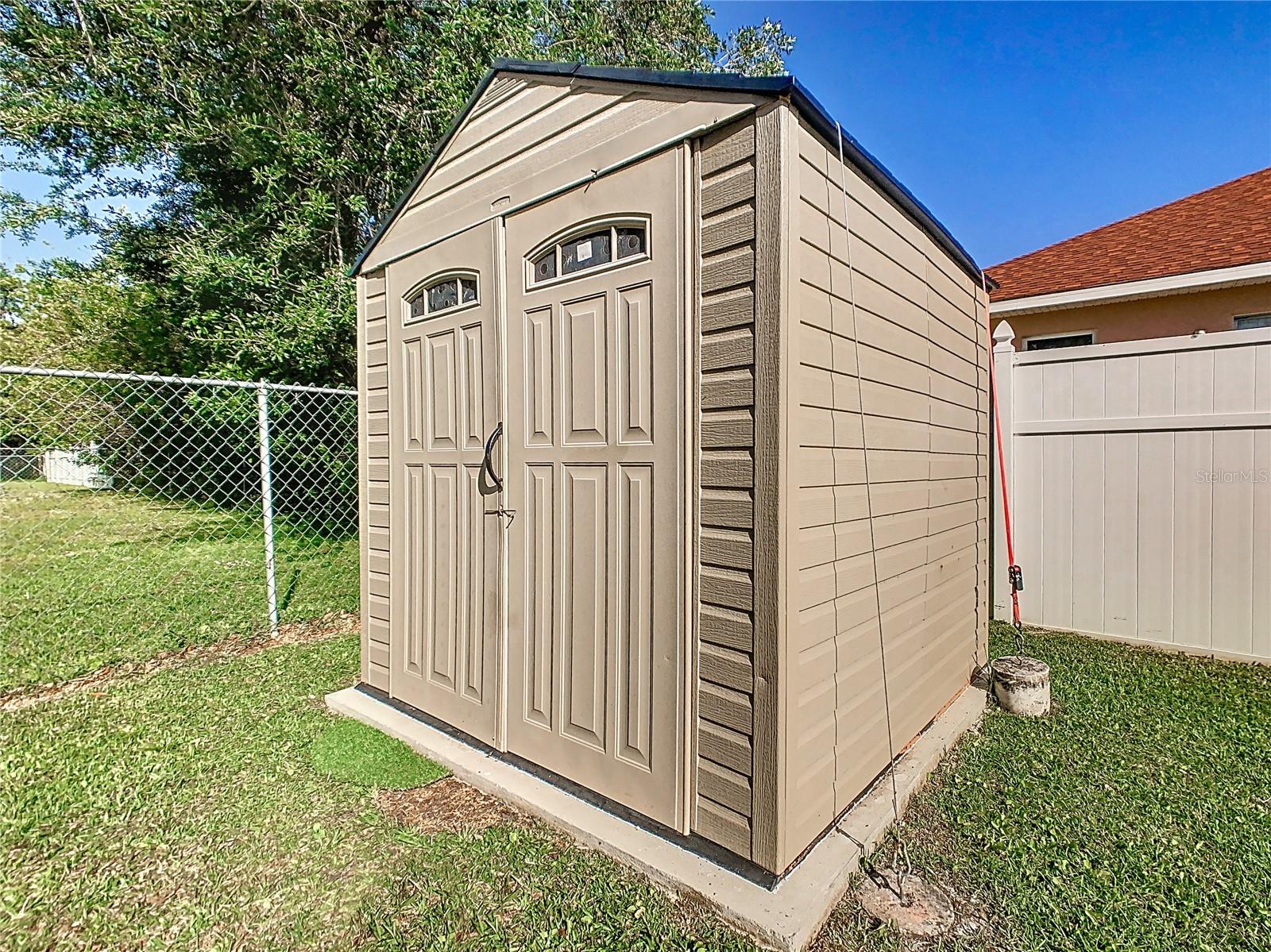 927 NANCY CT
