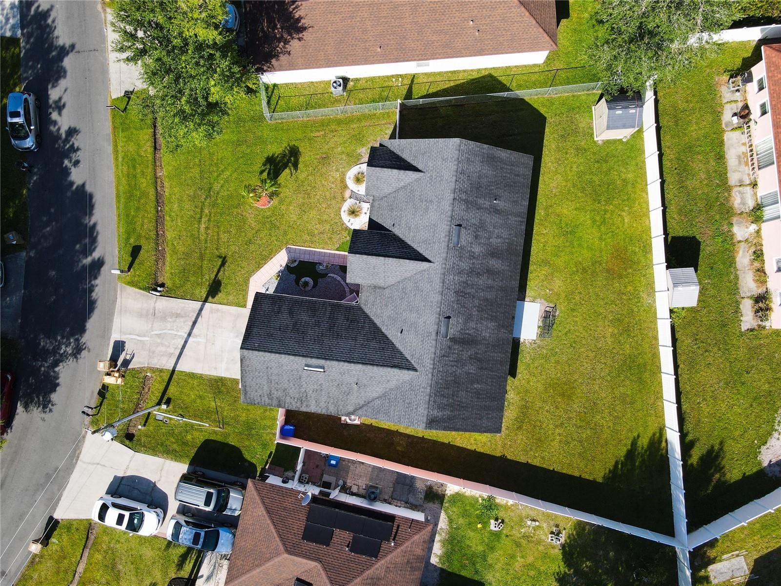 927 NANCY CT
