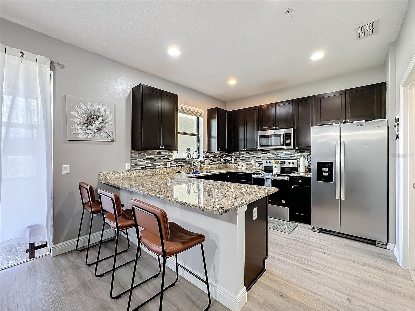 2294 SEVEN OAKS DR