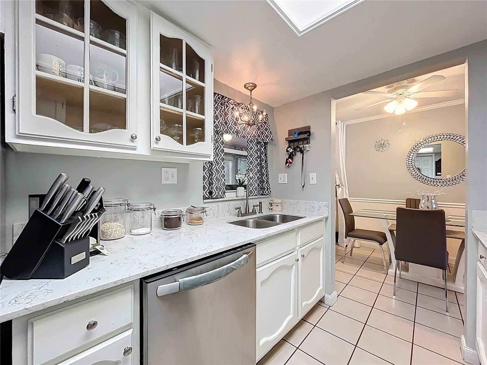 12539 ORANGEWOOD CT
