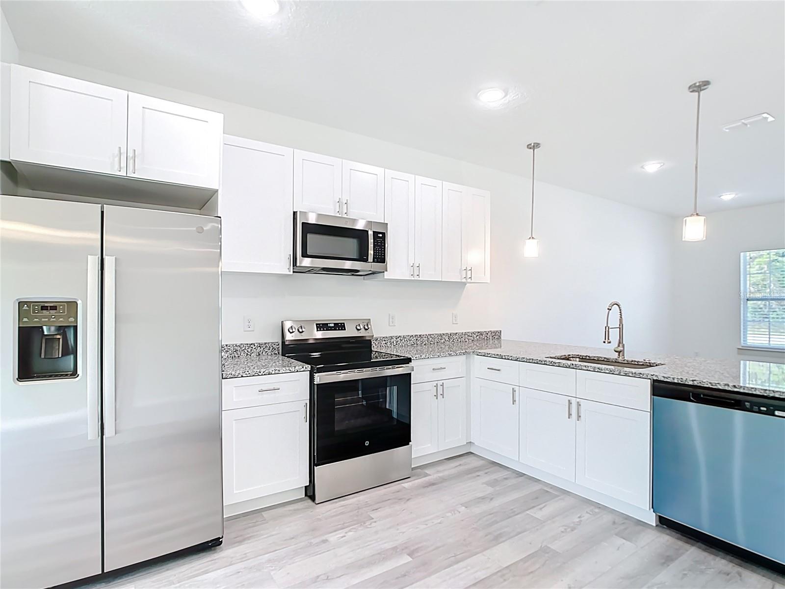 3525 SW 163RD PLACE RD