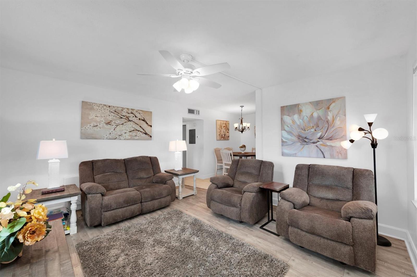 1600 W LAKE PARKER DR #D21