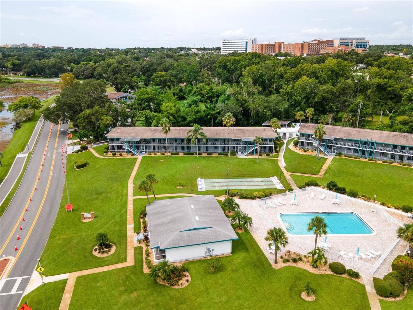 1600 W LAKE PARKER DR #D21