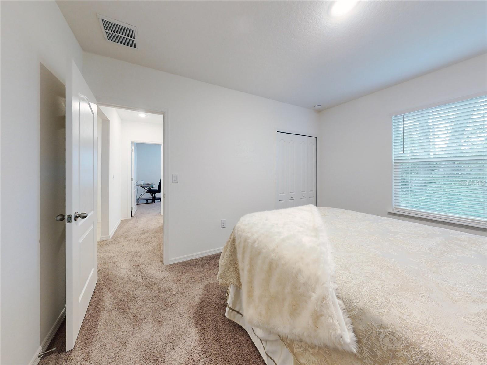 2596 FLAMINGO RD