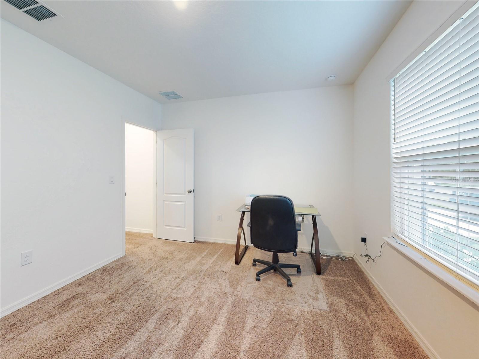 2596 FLAMINGO RD