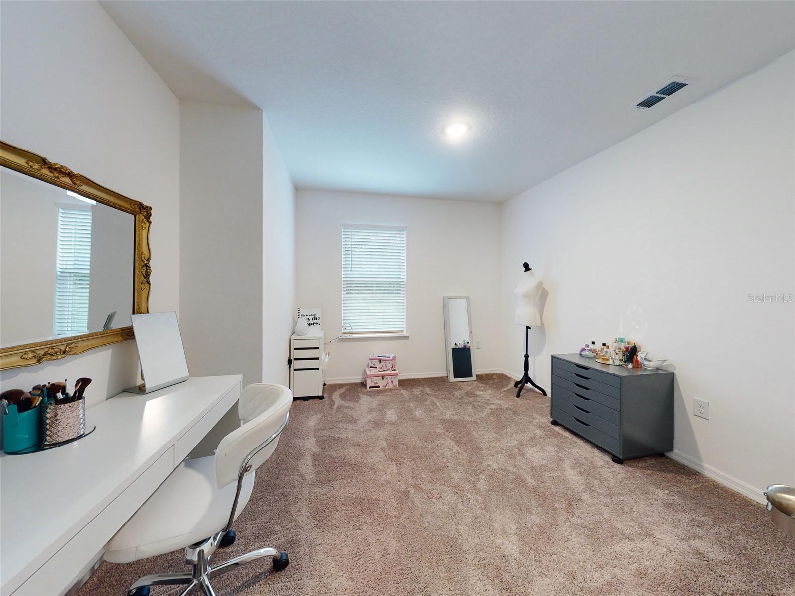 2596 FLAMINGO RD