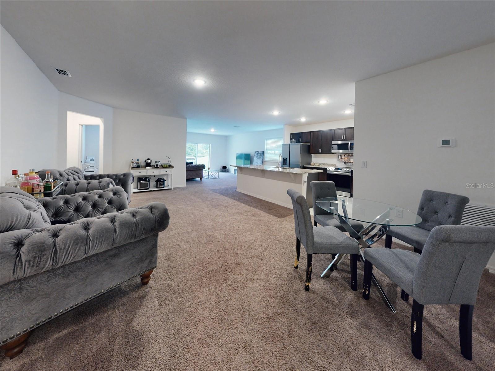2596 FLAMINGO RD