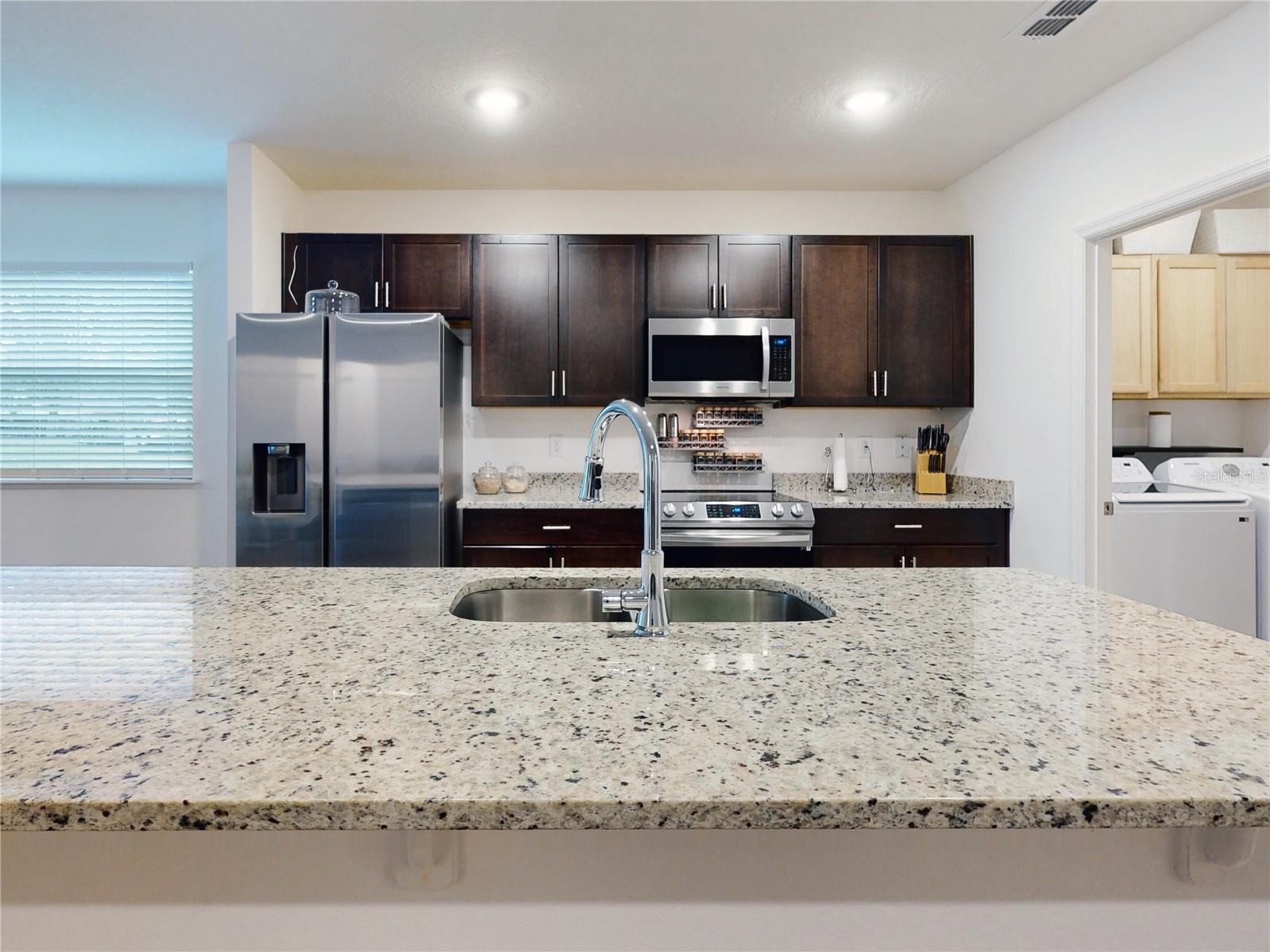 2596 FLAMINGO RD