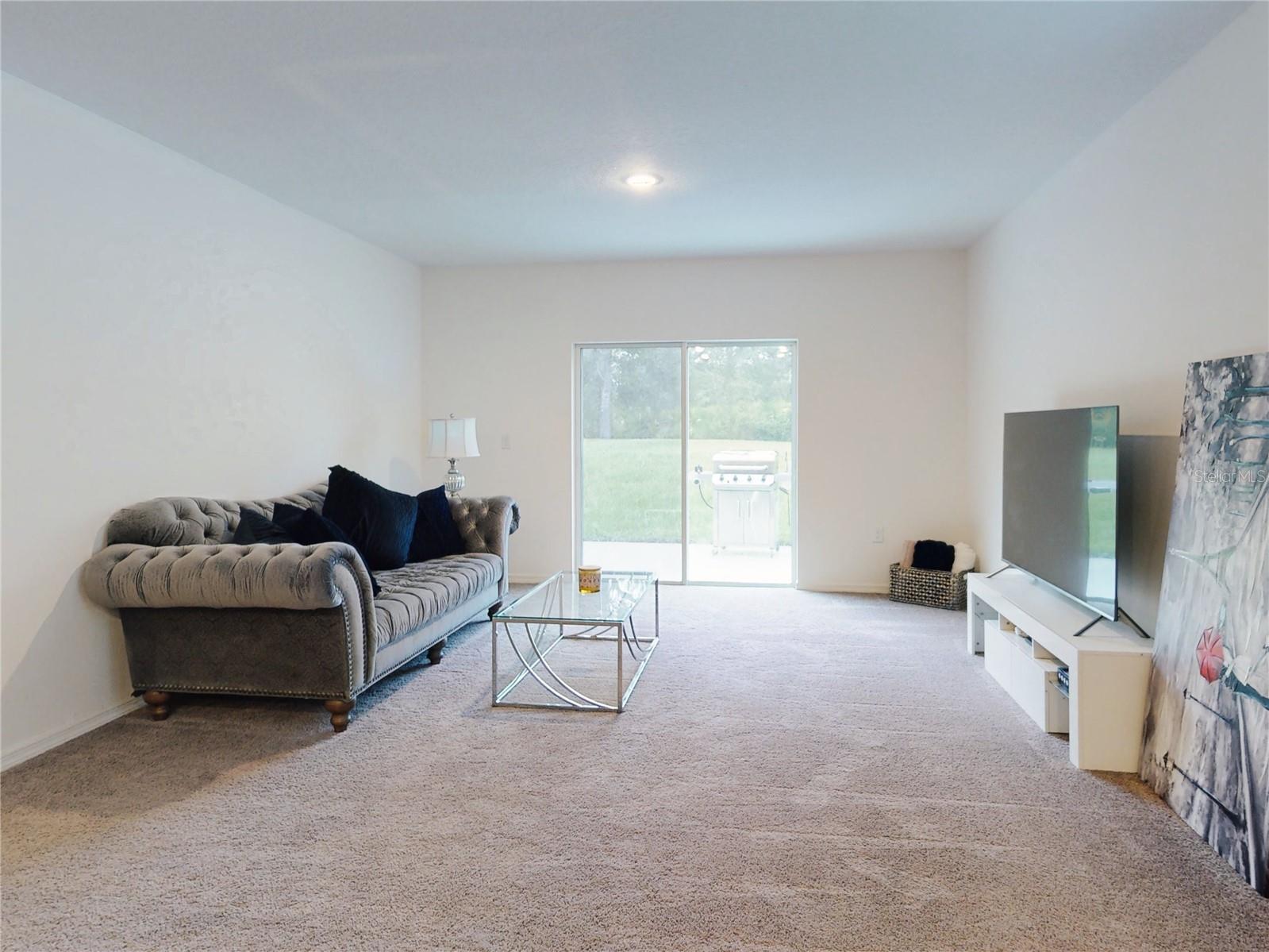 2596 FLAMINGO RD