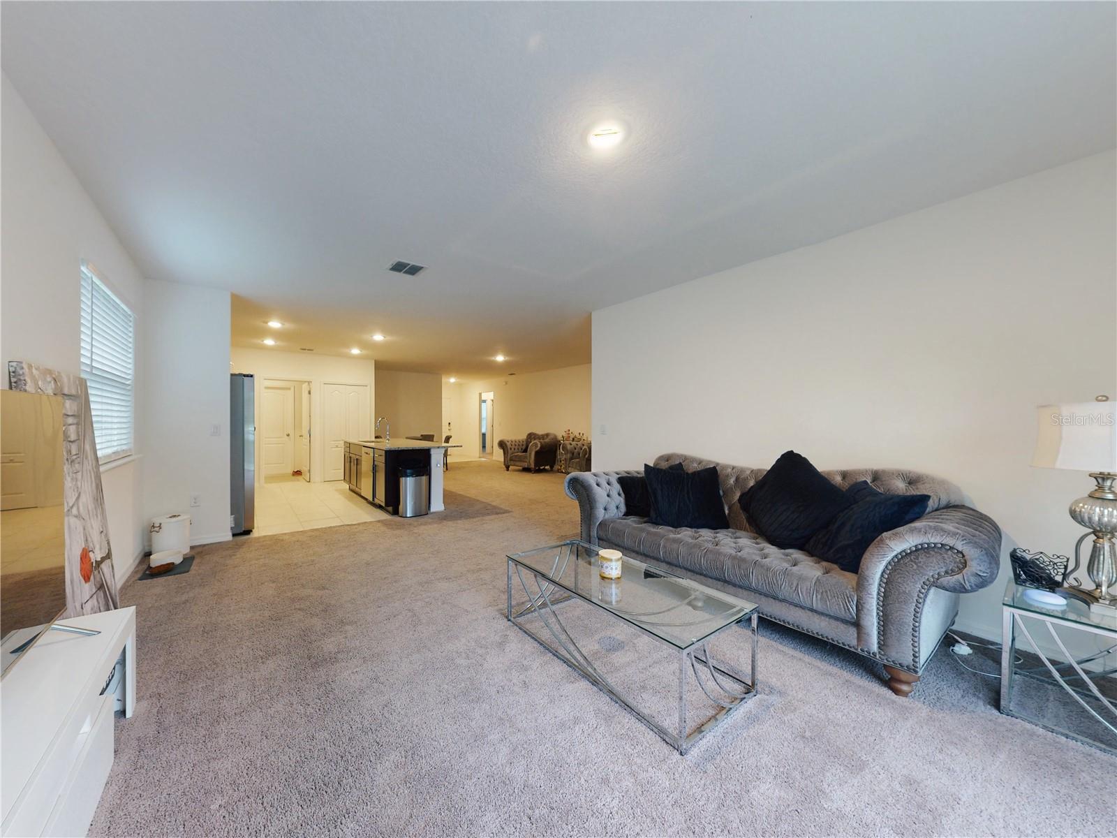 2596 FLAMINGO RD