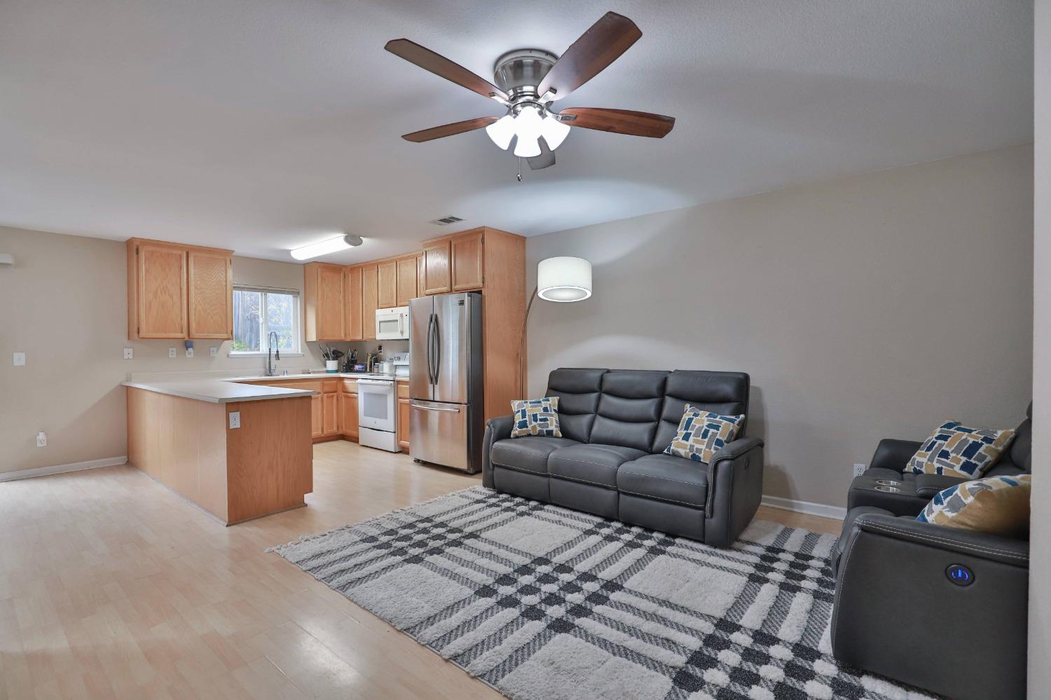 3008 Courtside Drive