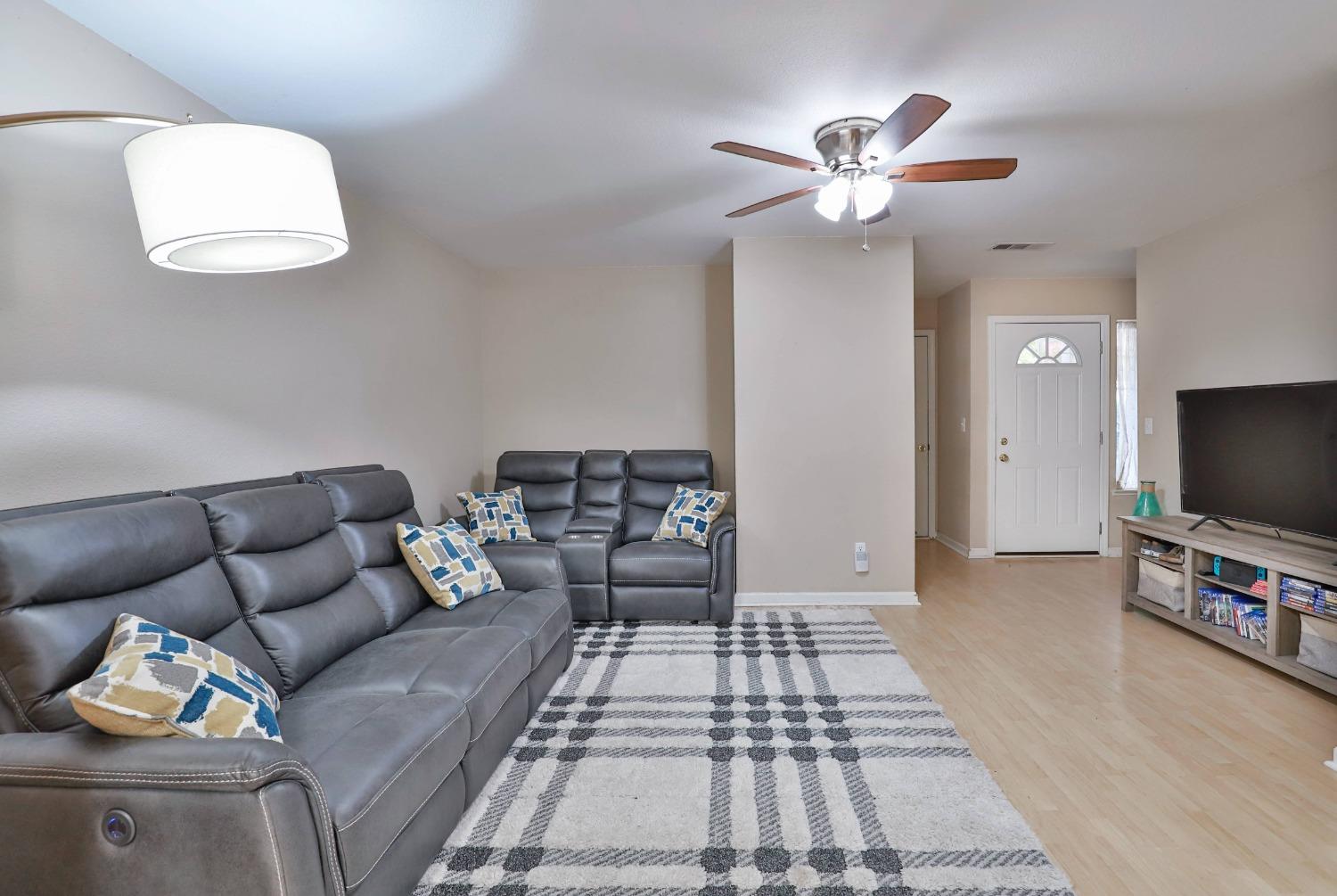 3008 Courtside Drive