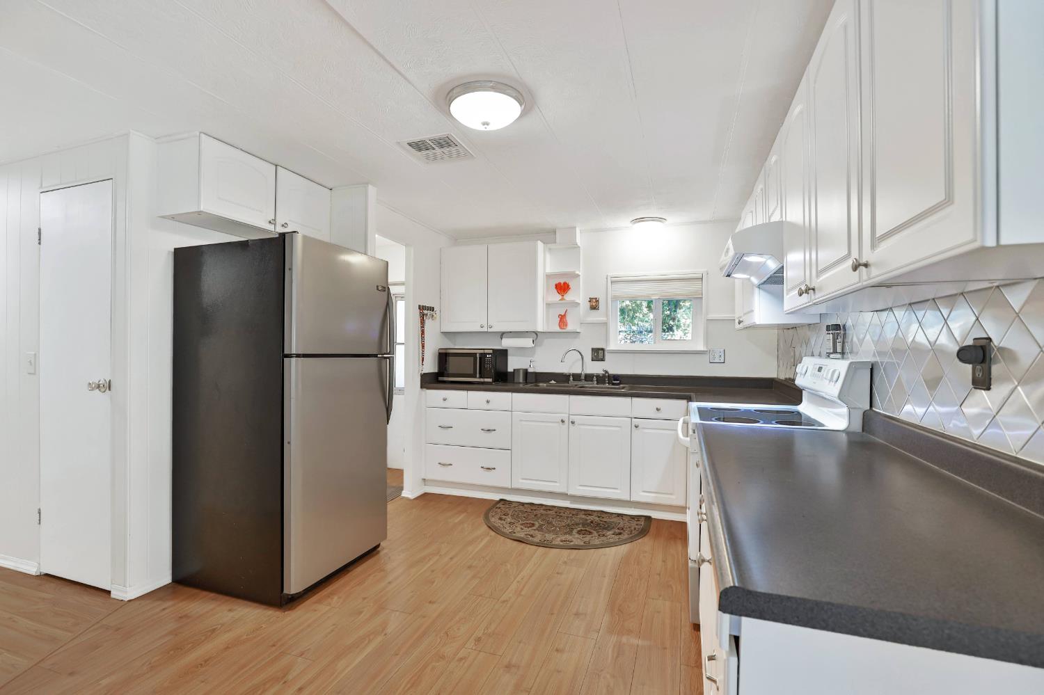 3550 China Garden Road 44