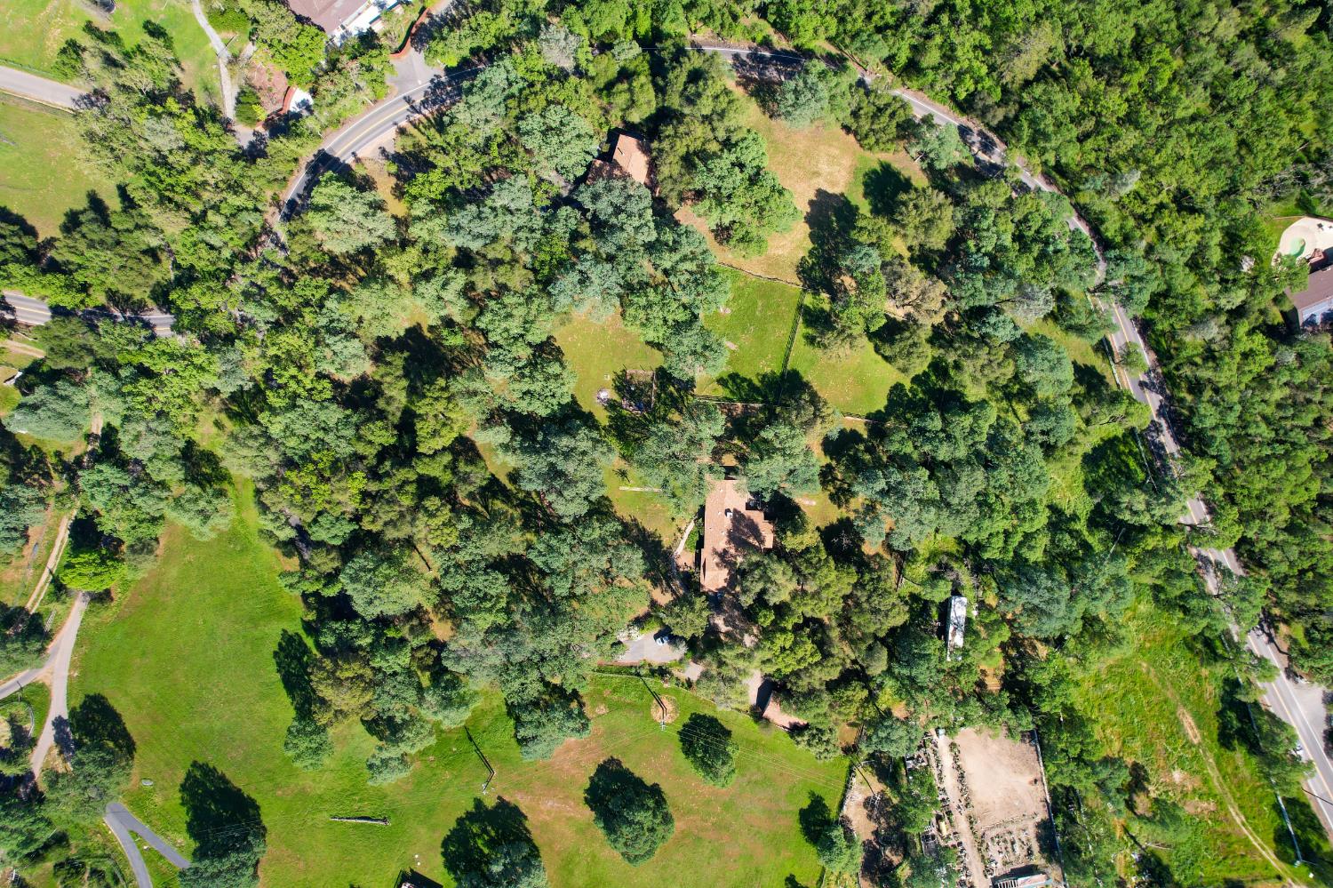 3840 Greenstone Road