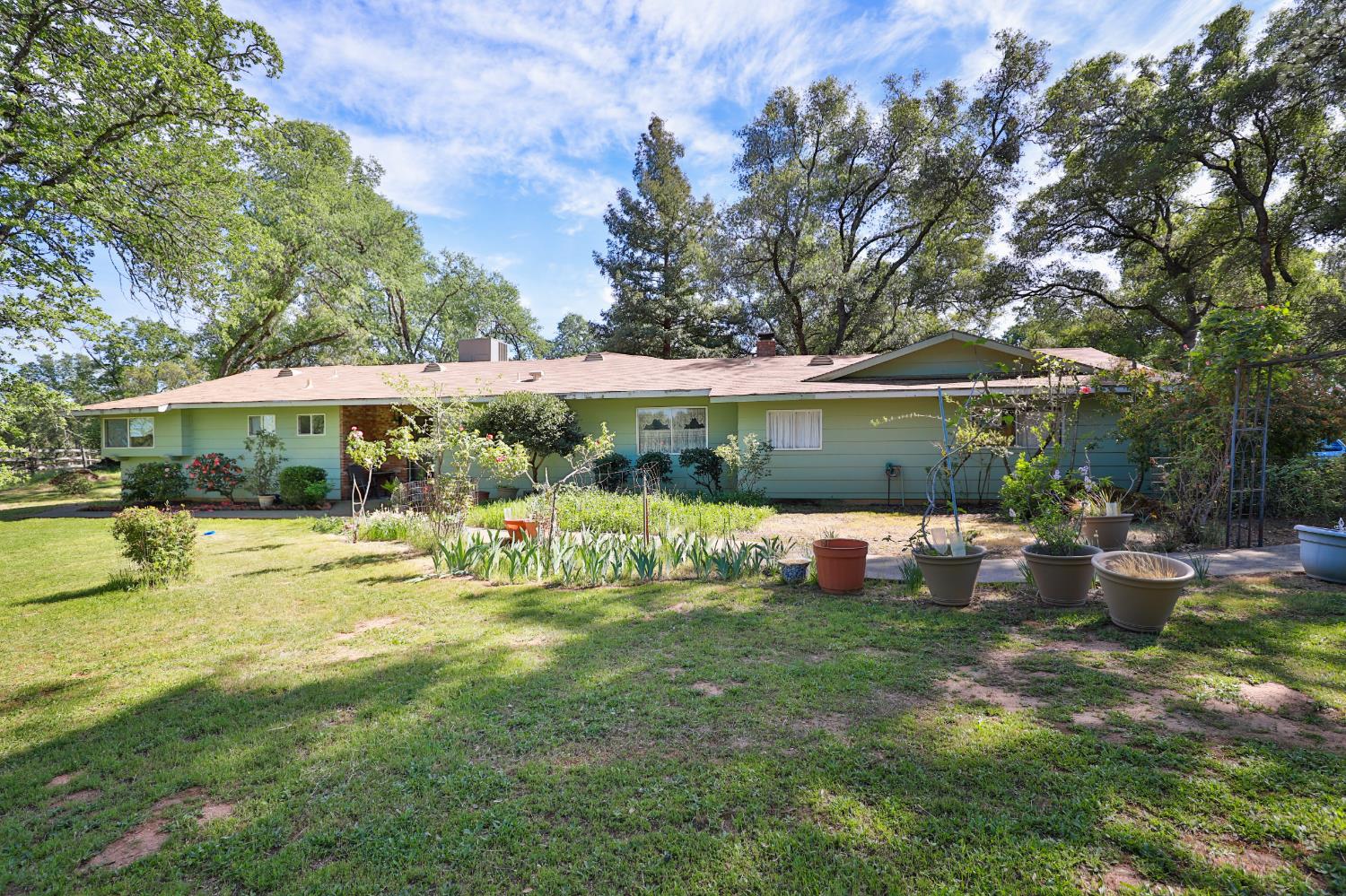 3840 Greenstone Road