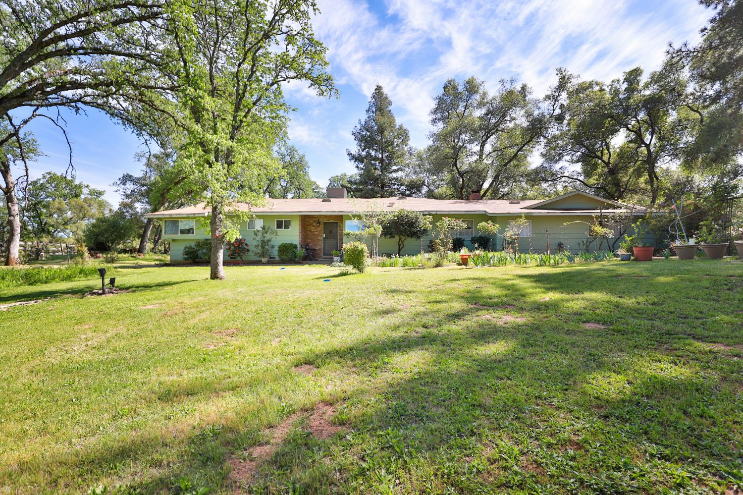 3840 Greenstone Road